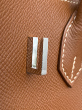 Load image into Gallery viewer, Hermès Birkin 25 Gold Epsom Palladium Hardware + Box + Dust Bag + CoA