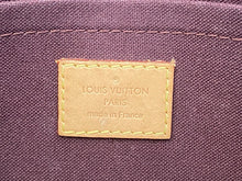 Load image into Gallery viewer, Louis Vuitton Favorite MM Monogram Chain Clutch Crossbody (DU0117)