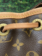 Load image into Gallery viewer, Louis Vuitton Monogram Backpack