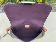 Load image into Gallery viewer, Louis Vuitton Favorite MM Monogram Chain Clutch Crossbody (DU0117)
