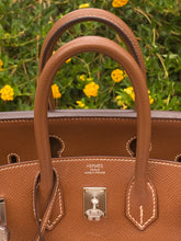 Load image into Gallery viewer, Hermès Birkin 25 Gold Epsom Palladium Hardware + Box + Dust Bag + CoA