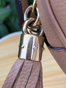 GUCCI Soho Disco Beige Calfskin Small Crossbody (0192)