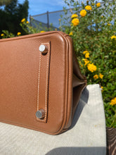 Load image into Gallery viewer, Hermès Birkin 25 Gold Epsom Palladium Hardware + Box + Dust Bag + CoA
