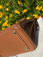 Load image into Gallery viewer, Hermès Birkin 25 Gold Epsom Palladium Hardware + Box + Dust Bag + CoA