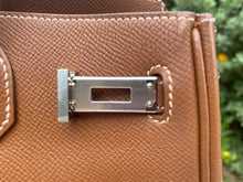 Load image into Gallery viewer, Hermès Birkin 25 Gold Epsom Palladium Hardware + Box + Dust Bag + CoA