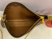 Load image into Gallery viewer, Louis Vuitton Multi Pochette Accessories MNG Chain Mini Pochette