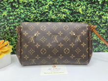 Load image into Gallery viewer, Louis Vuitton Favorite MM Monogram Chain Clutch Crossbody Bag (FL0147)