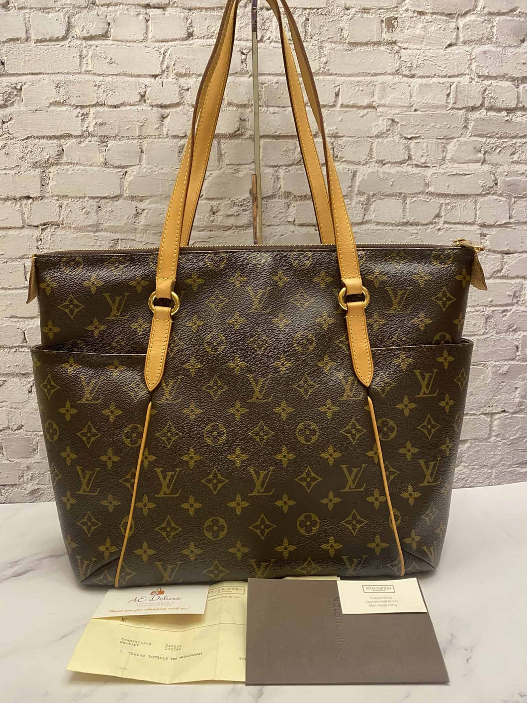 Louis Vuitton Totally MM Monogram Bag (DU3192)