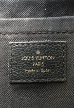 Load image into Gallery viewer, Louis Vuitton Pallas Noir/Black Clutch Crossbody (GI1187)