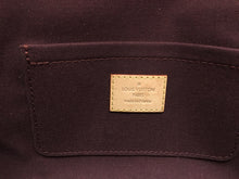 Load image into Gallery viewer, Louis Vuitton Favorite MM Monogram Crossbody Bag (DU2193)