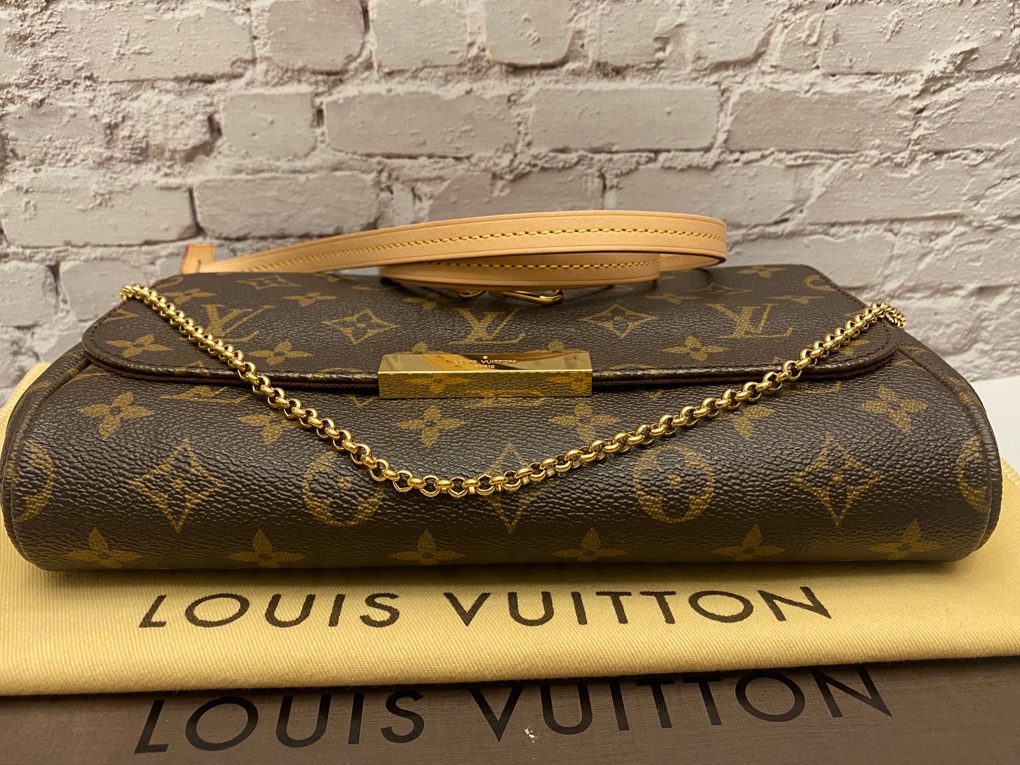 Sold Louis Vuitton Favorite Mm Monogram Bag (fl3162)