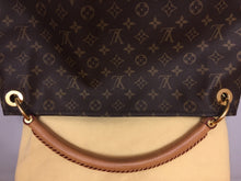 Load image into Gallery viewer, Louis Vuitton Artsy MM Monogram Hobo Bag (TX1108)