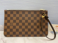 Load image into Gallery viewer, Louis Vuitton Neverfull MM/GM Red Damier Ebene Wristlet (SD2178)