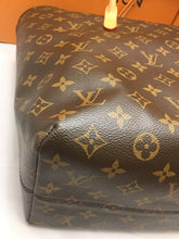 Load image into Gallery viewer, Louis Vuitton Raspail MM Monogram Shoulder Bag (SR1192)