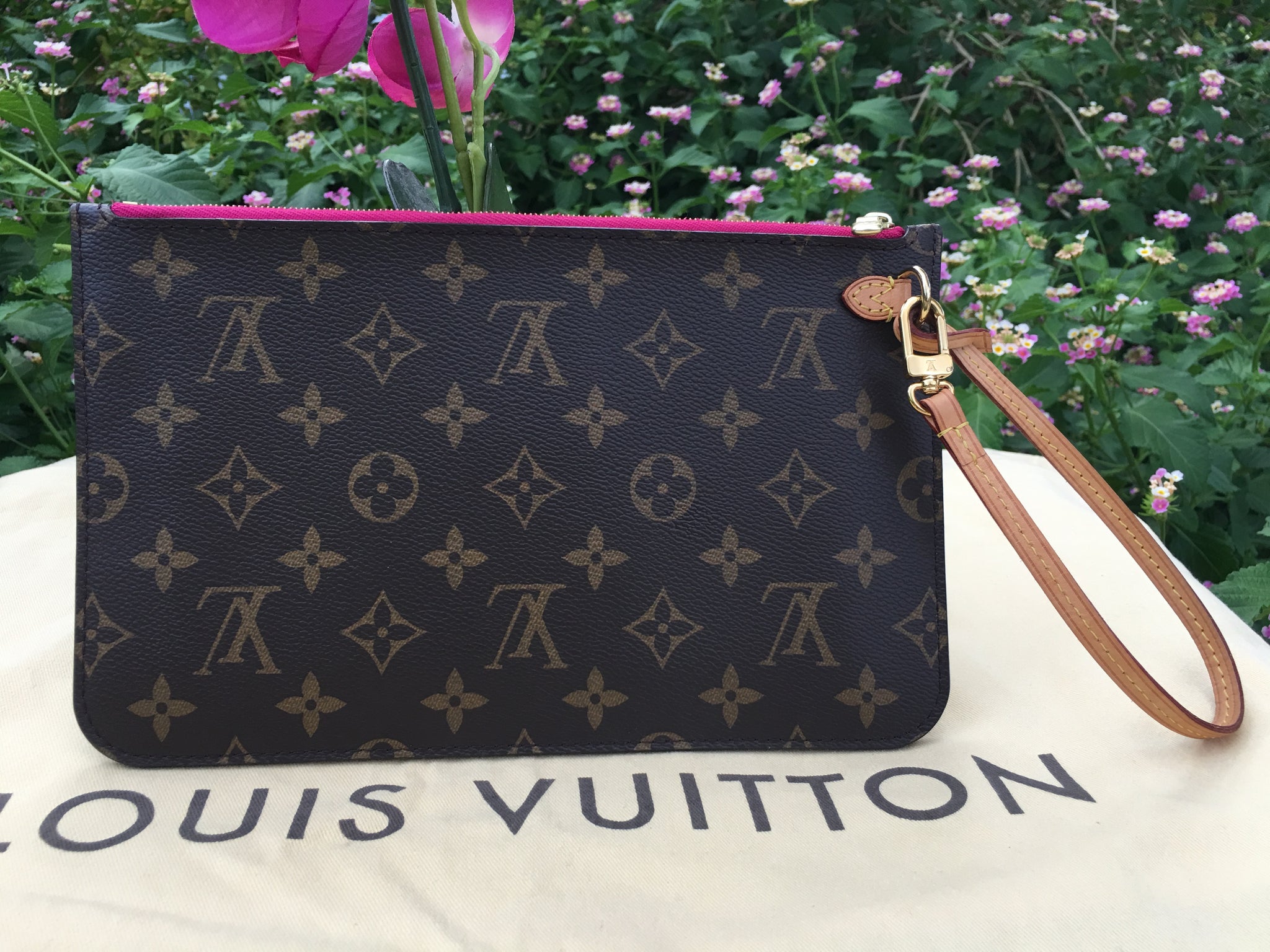 Louis Vuitton, Bags, Auth Louis Vuitton Neverfull Gm Pivoine Pink Inside  Wristlet Not Included