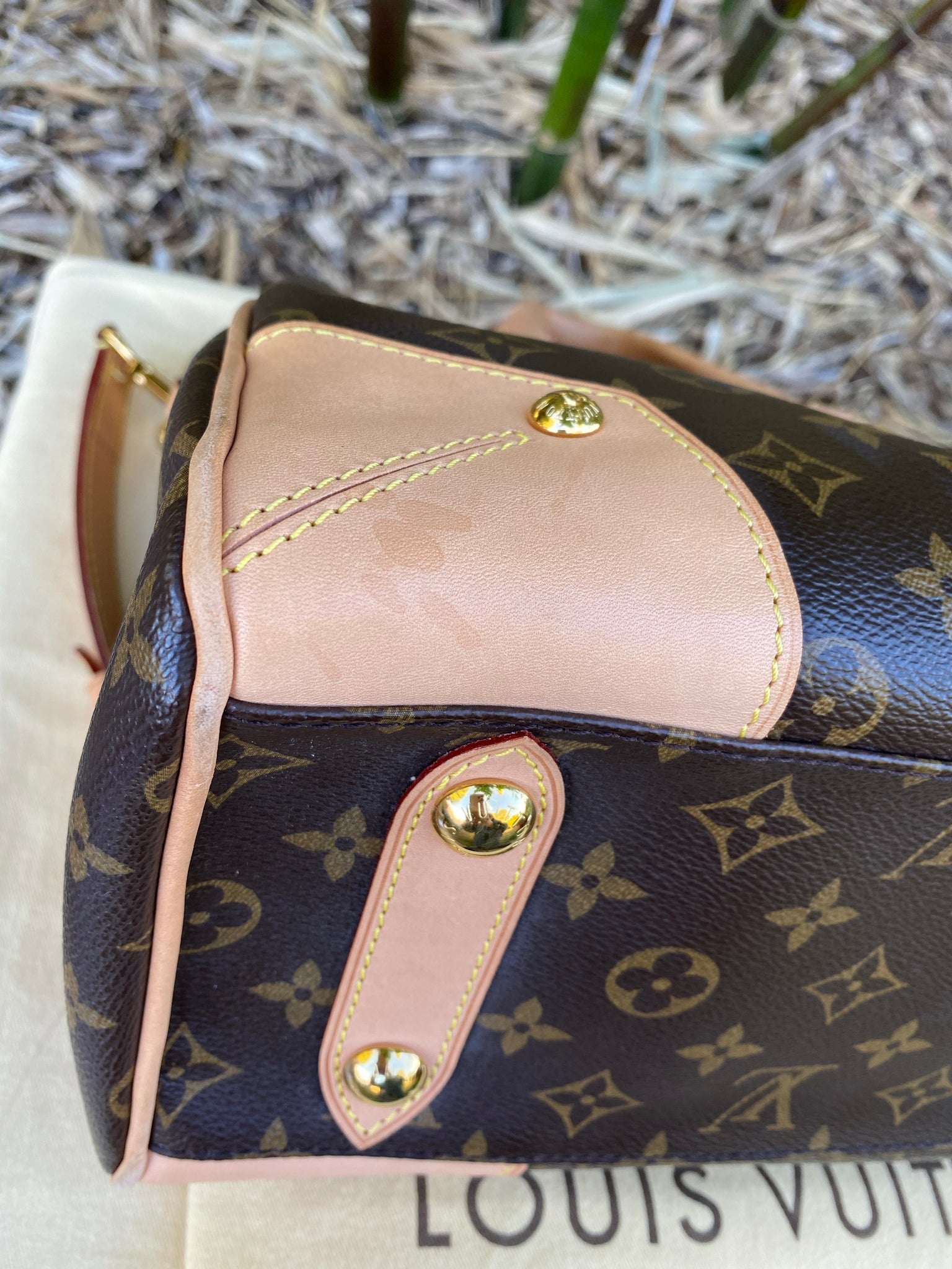 Louis Vuitton Retiro PM Monogram Bag (MB1144) – AE Deluxe LLC®