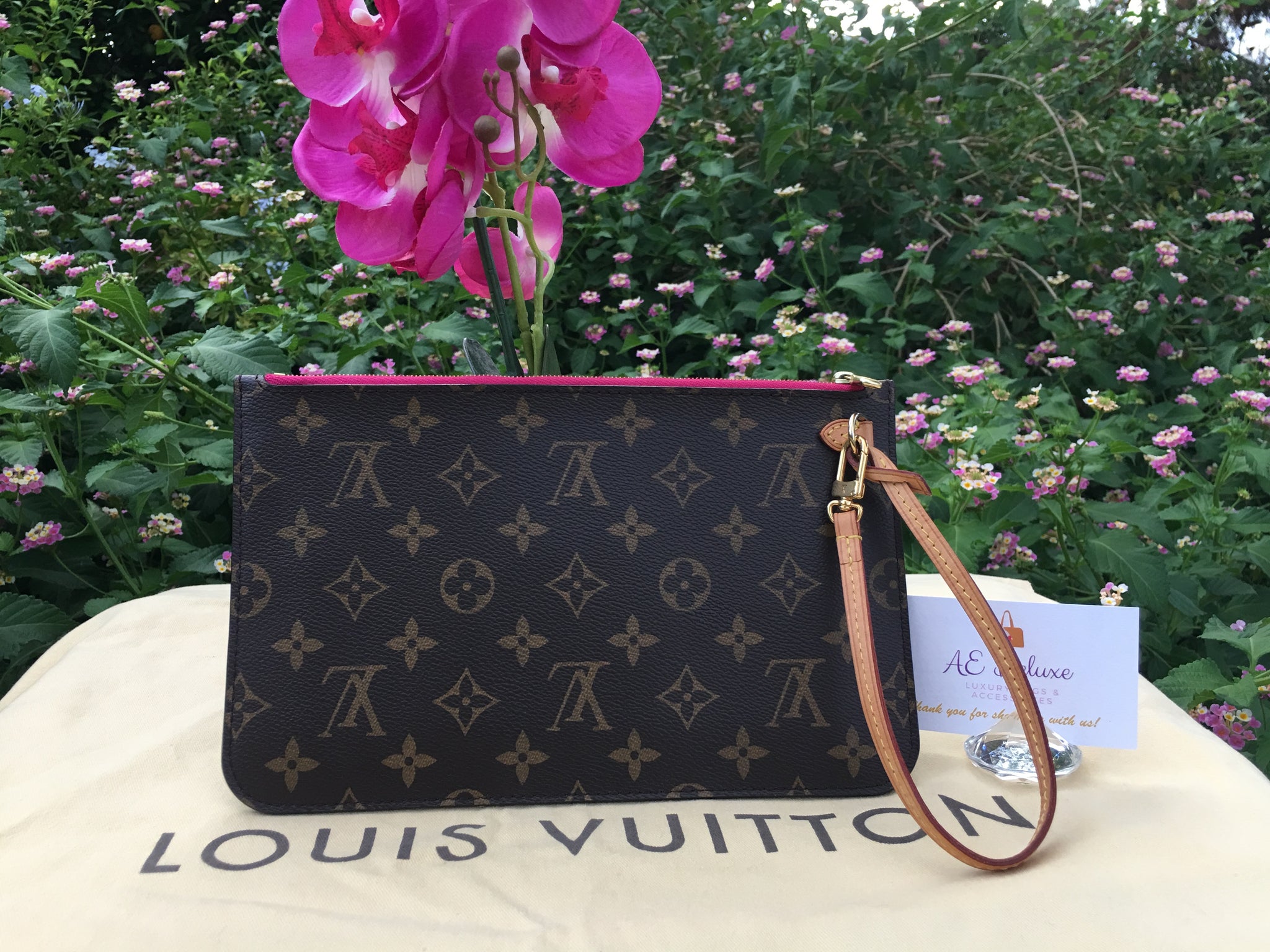 louis vuitton bag with pink inside