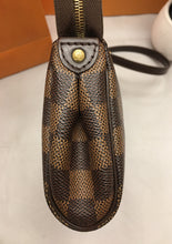 Load image into Gallery viewer, Louis Vuitton Eva Damiar Ebene Clutch Crossbody Bag (AA1151)