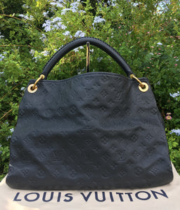 Louis Vuitton Artsy MM Empreinte Infini Hobo Bag (TR2141)