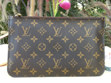 Load image into Gallery viewer, Louis Vuitton Neverfull MM Beige  Monogram Pouch (CA0124)