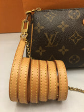 Load image into Gallery viewer, Louis Vuitton Eva Monogram Clutch Crossbody Bag (DU1110)