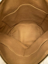 Load image into Gallery viewer, Louis Vuitton Totally MM Monogram Shoulder Tote Handbag (MB2190)