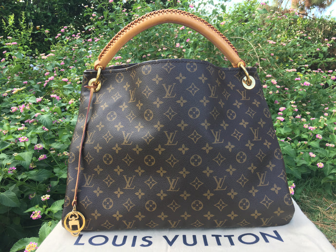 Louis Vuitton Artsy MM Monogram Hobo Bag (CA1141)