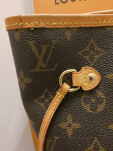 Load image into Gallery viewer, Louis Vuitton Neverfull MM Cherry Tote