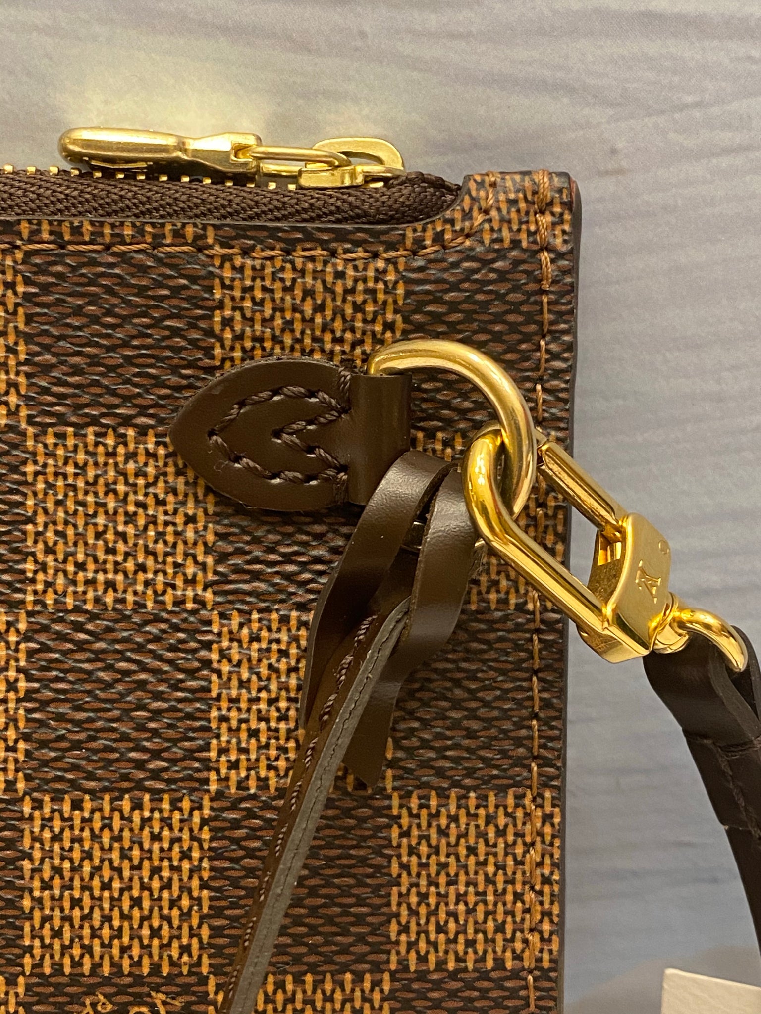 Louis Vuitton Damier Ebene Neverfull MM GM Pochette Wristlet 