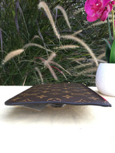 Load image into Gallery viewer, Louis Vuitton Neverfull MM/GM Cherry Wristlet (AR0166)