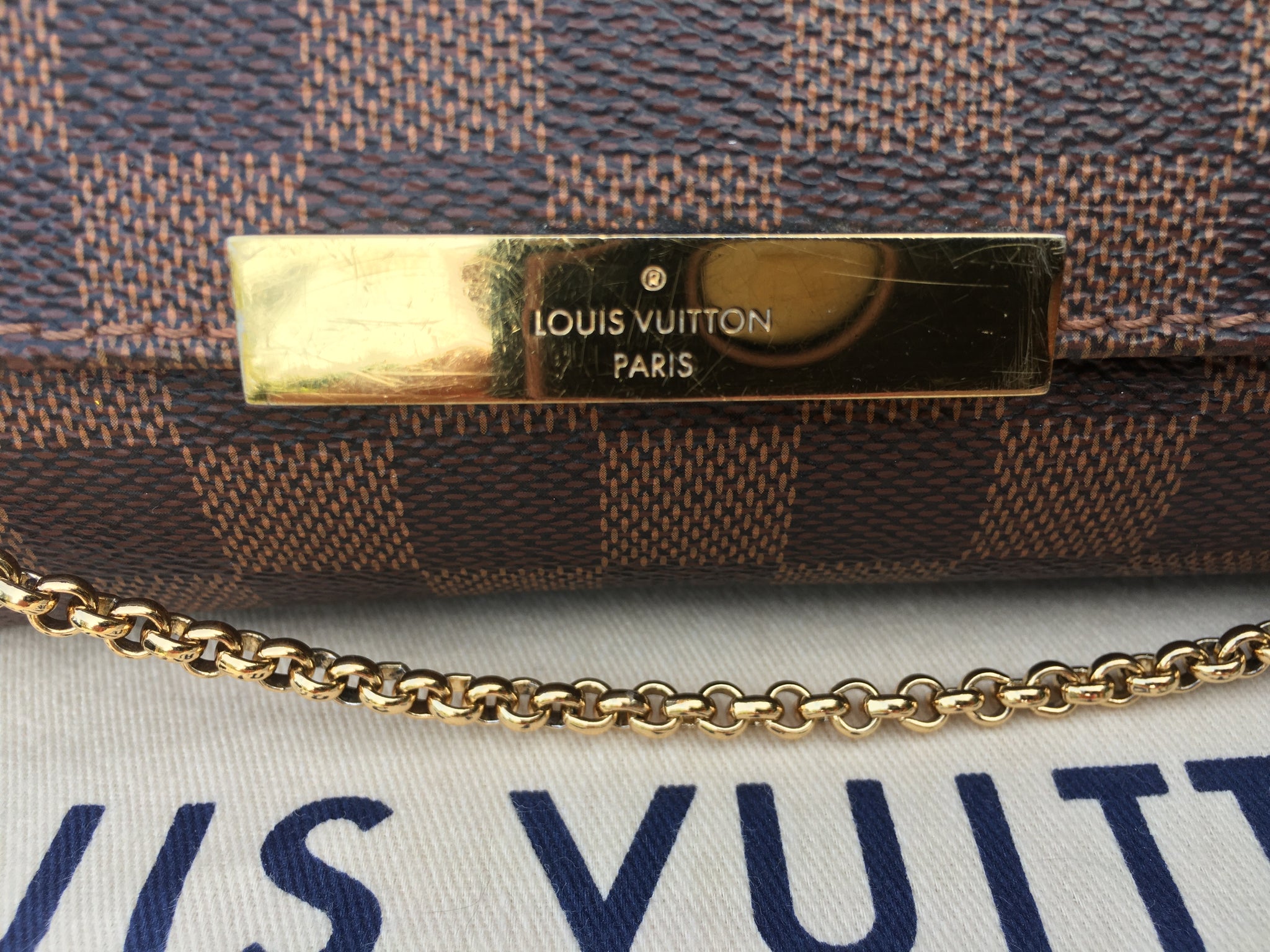 Các sao Hoa Ngữ cùng diện túi Louis Vuitton Dauphine, ai xuất sắc hơn?
