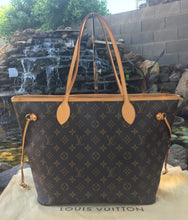 Load image into Gallery viewer, Louis Vuitton Neverfull MM Monogram Tote (GI0143)