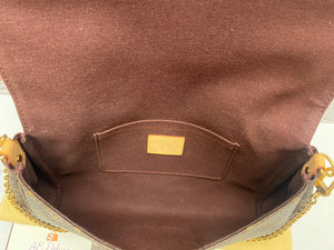 Louis Vuitton Favorite MM Monogram Bag (FL3162)