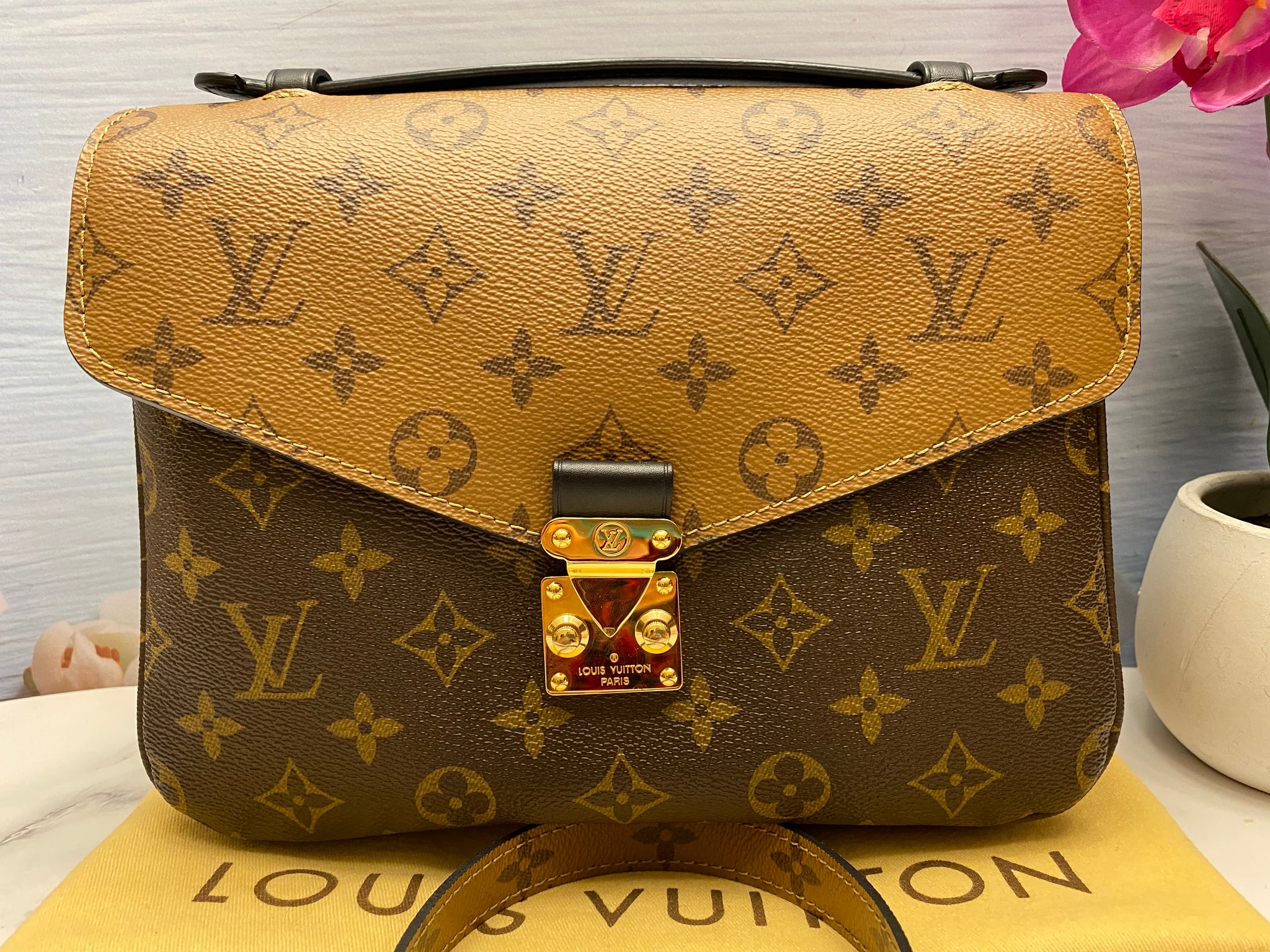 Louis Vuitton Pochette Métis M44876 Brown Monogram Reverse Coated