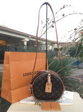Load image into Gallery viewer, Louis Vuitton Boite Chapeau Souple Monogram Bag