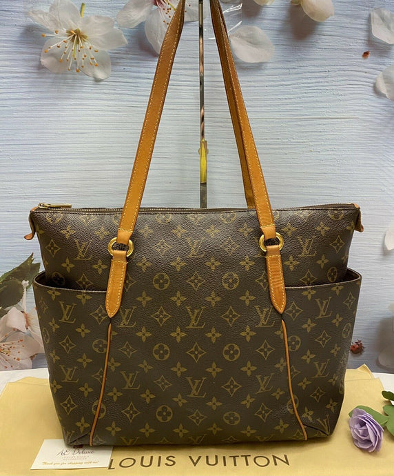 Louis Vuitton Totally MM Monogram Shoulder Tote Handbag (MB2190)