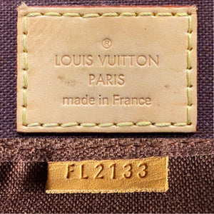 Louis Vuitton Favorite MM Monogram Clutch Purse (FL2133)