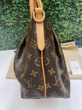 Load image into Gallery viewer, Louis Vuitton Turenne MM Monogram Shoulder Crossbody Bag (AH0185)