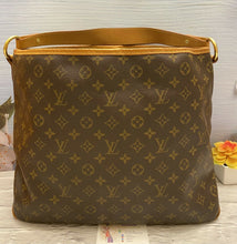 Load image into Gallery viewer, Louis Vuitton Delightful MM Monogram Beige Shoulder Bag Tote Purse (TR1110)