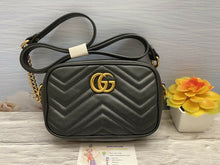 Load image into Gallery viewer, GUCCI GG Marmont Matelasse Mini Black Calfskin Leather Crossbody Bag(525040)