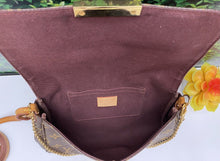 Load image into Gallery viewer, Louis Vuitton Favorite MM Monogram Chain Clutch Crossbody Bag (DU4163)