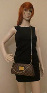 Louis Vuitton Eva Damiar Ebene Clutch (AA4143)