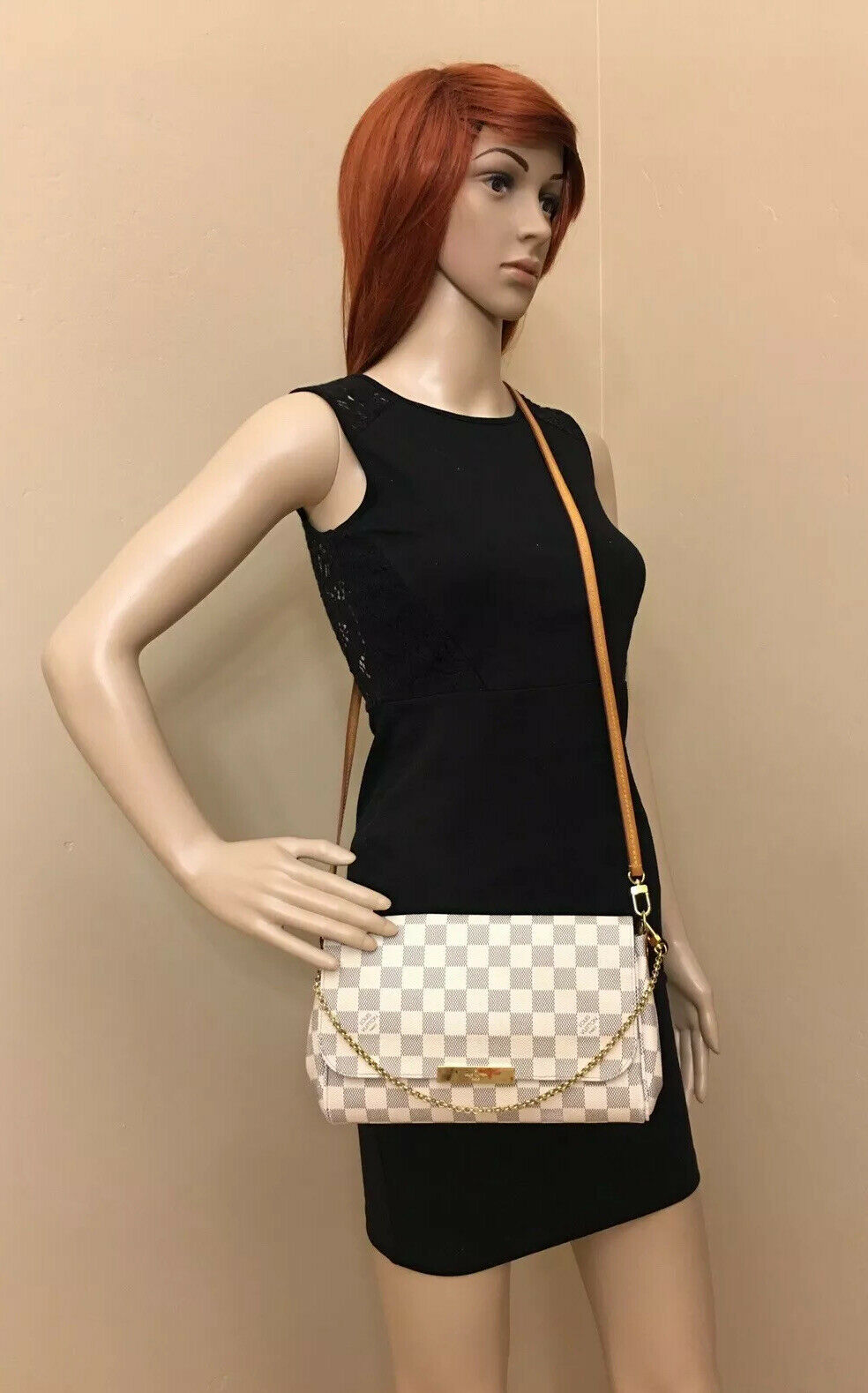 Louis Vuitton Damier Azur Favorite MM Shoulder Bag (SHF-juX6f7) – LuxeDH