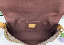 Load image into Gallery viewer, Louis Vuitton Favorite MM Monogram Chain Clutch Crossbody (FL1146)