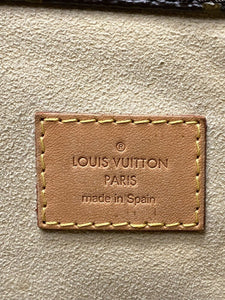 Louis Vuitton Artsy MM Monogram Shoulder Bag Tote Purse (CA2143)