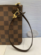 Load image into Gallery viewer, Louis Vuitton Neverfull MM/GM Damier Ebene Red Wristlet/Pouch/Clutch(SD4128)