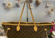 Load image into Gallery viewer, Louis Vuitton Neverfull GM Monogram (SP2089)