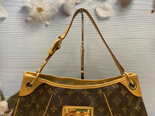 Load image into Gallery viewer, Louis Vuitton Galliera PM Monogram Shoulder Bag Tote Purse (SP3160)