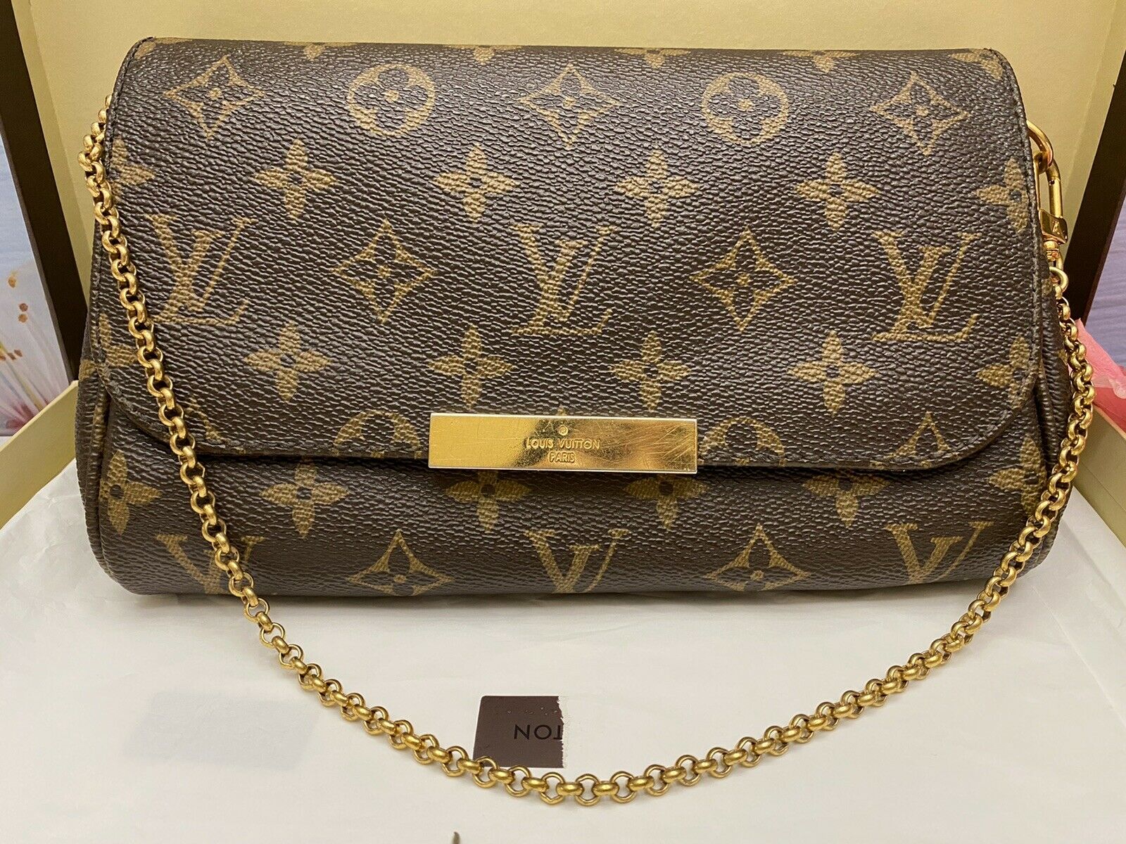 Louis Vuitton Favorite MM Monogram Crossbody Bag (DU2193) – AE Deluxe LLC®