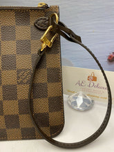Load image into Gallery viewer, Louis Vuitton Neverfull MM/GM Damier Ebene Wristlet/Pouch/Clutch